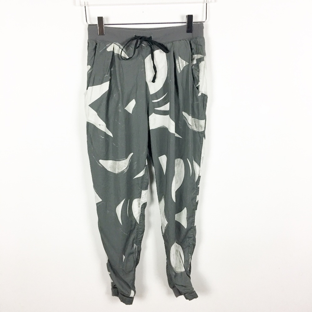 Lululemon | City Jogger Pants in Back Spin Stroke
